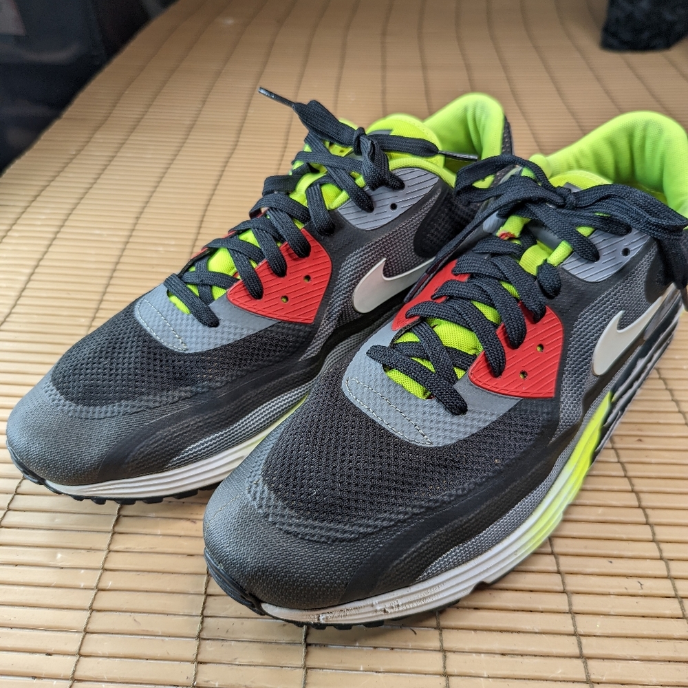 Nike Black and Red Athletic Shoes